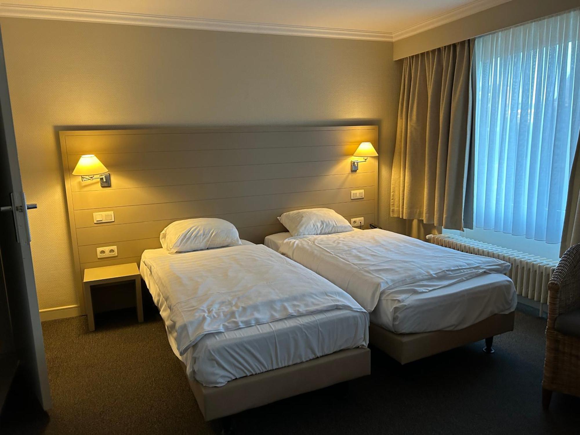 Hotel Atlas Brugge Bagian luar foto